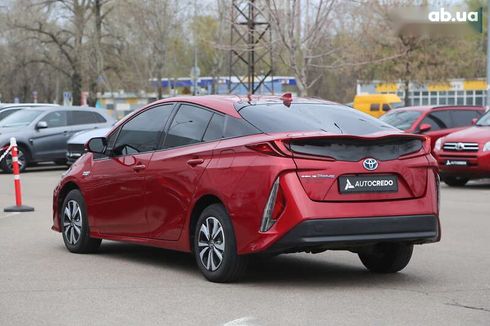 Toyota Prius 2016 - фото 5