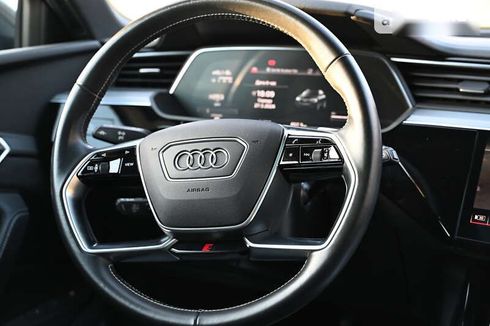 Audi E-Tron 2021 - фото 26