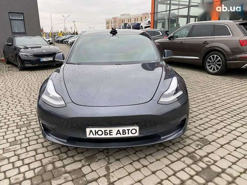 Tesla Model 3 2020 - фото 2