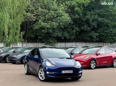 Продаж вживаних Tesla Model Y 2021 року в Києві - купити на Автобазарі