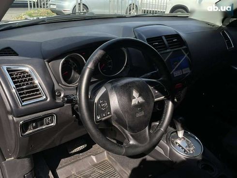 Mitsubishi Outlander 2015 - фото 15