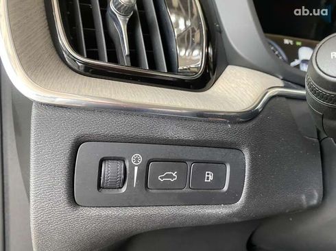 Volvo XC60 2020 - фото 29