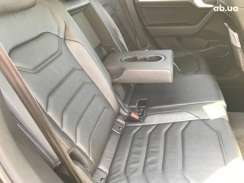 Volkswagen Touareg 2019 черный - фото 26