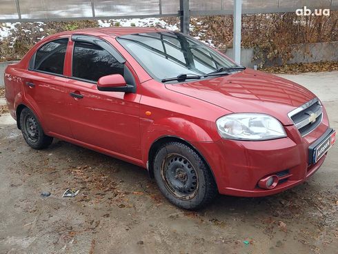 Chevrolet Aveo 2008 красный - фото 7