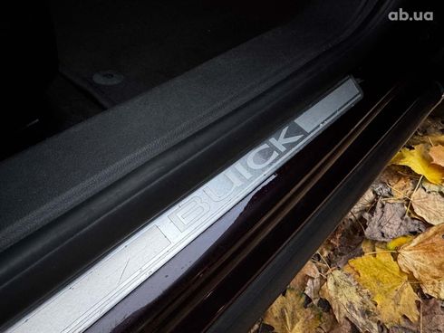 Buick Regal 2016 красный - фото 33