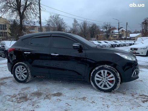 Hyundai ix35 2011 черный - фото 4