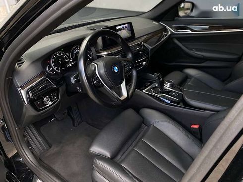 BMW 5 серия 2018 - фото 25