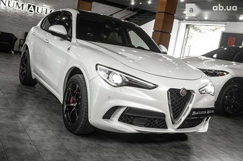 Alfa Romeo Stelvio 2018 - фото 4