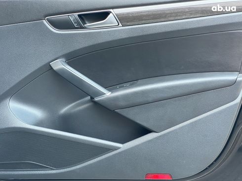 Volkswagen Passat 2016 черный - фото 25