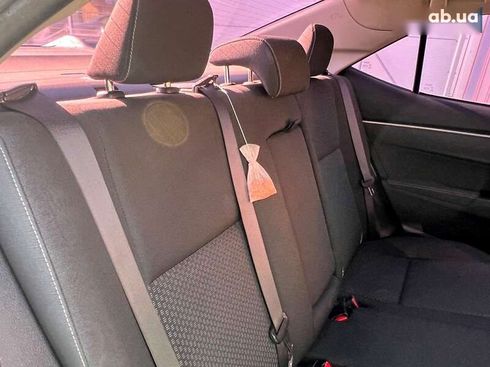 Toyota Corolla 2013 - фото 24