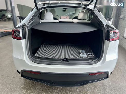 Tesla Model Y 2023 - фото 8