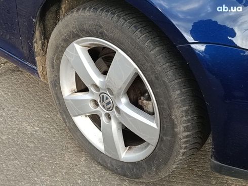 Volkswagen Golf 2005 синий - фото 5