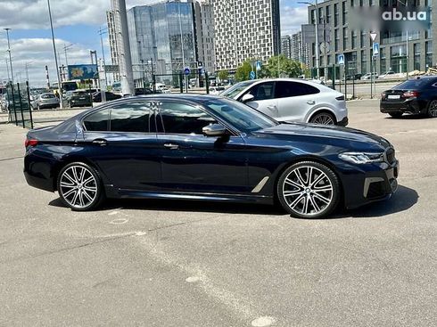 BMW 5 серия 2017 - фото 20
