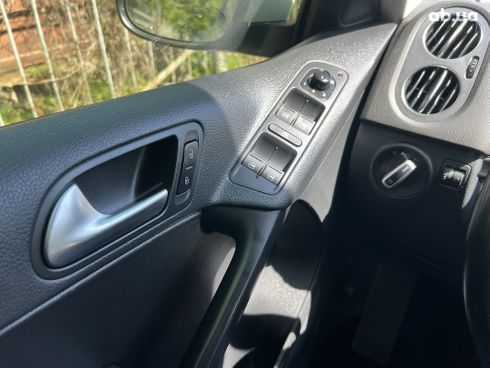 Volkswagen Tiguan 2016 белый - фото 14
