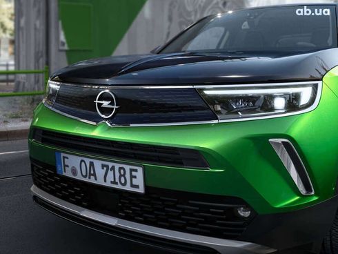 Opel Mokka-e 2022 - фото 3