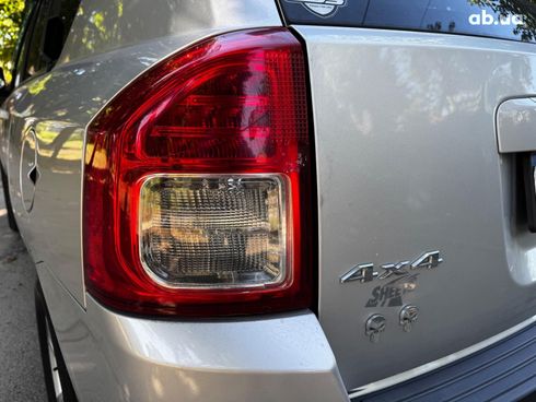 Jeep Compass 2013 серый - фото 10