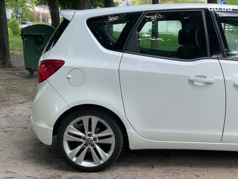 Opel Meriva 2013 белый - фото 5