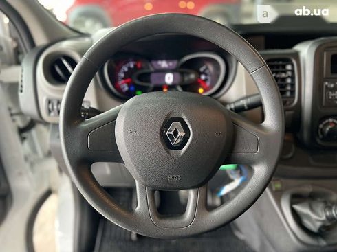 Renault Trafic 2019 - фото 19