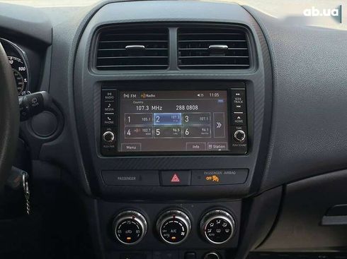 Mitsubishi Outlander 2020 - фото 22
