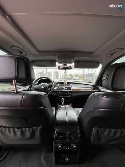 BMW X5 2010 - фото 12