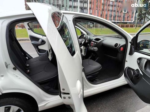 Peugeot 107 2013 - фото 22