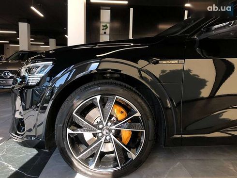 Audi E-Tron 2021 - фото 6