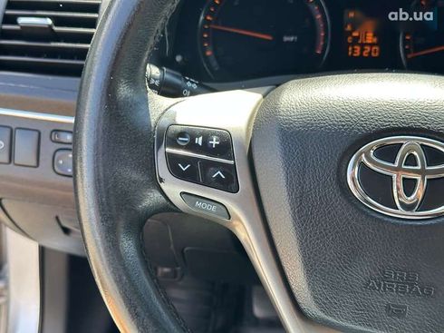 Toyota Avensis 2009 - фото 18