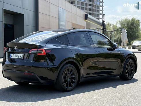 Tesla Model Y 2021 - фото 12