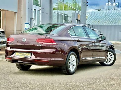 Volkswagen Passat 2017 - фото 4