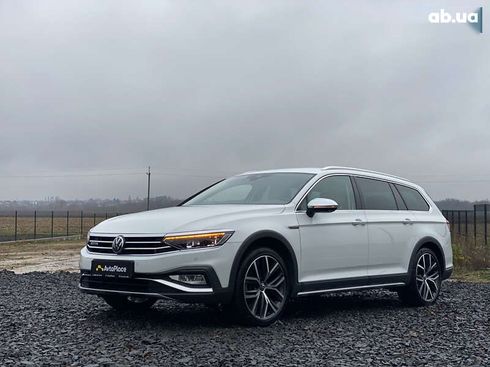 Volkswagen passat alltrack 2020 - фото 11
