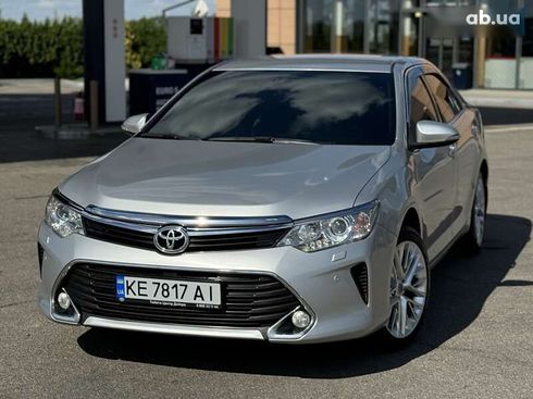 Toyota Camry 2017 - фото 2