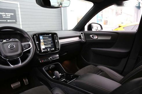 Volvo XC40 2021 - фото 16