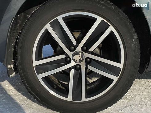 Skoda Octavia 2017 - фото 22