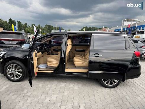 Kia Carnival 2018 - фото 9