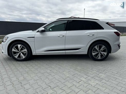 Audi Q8 e-tron 2023 - фото 6