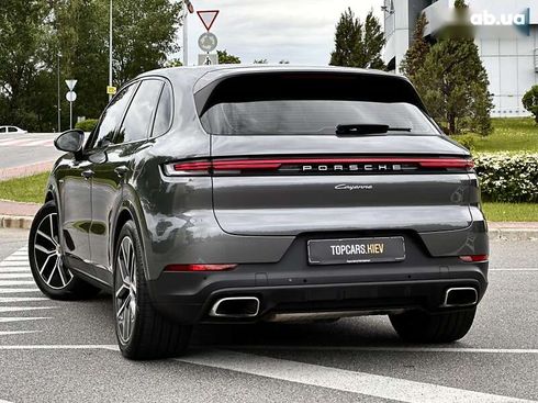 Porsche Cayenne 2024 - фото 12
