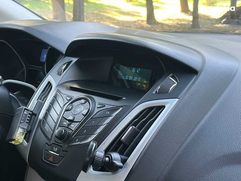 Ford Focus 2012 коричневый - фото 23