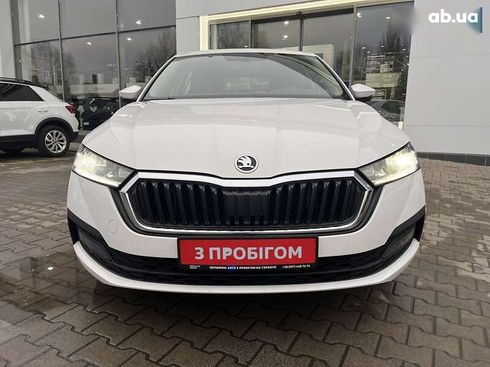 Skoda Octavia 2021 - фото 2