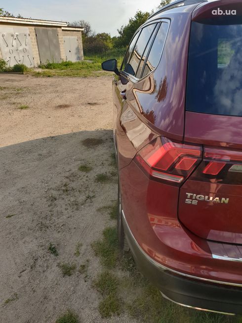 Volkswagen Tiguan Allspace 2018 красный - фото 8