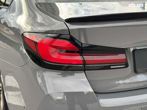 BMW 5 серия 2020 - фото 11