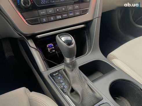 Hyundai Sonata 2016 - фото 27