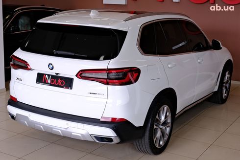 BMW X5 2018 белый - фото 5