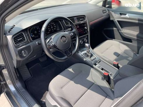 Volkswagen e-Golf 2019 - фото 18