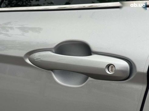 Toyota Camry 2018 - фото 12