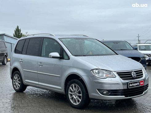 Volkswagen Touran 2009 серый - фото 2