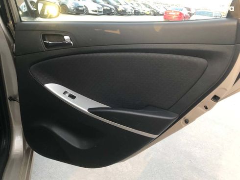 Hyundai Accent 2013 бежевый - фото 23