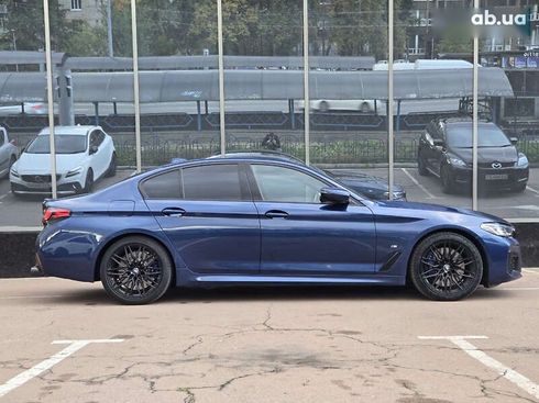 BMW 5 серия 2021 - фото 7