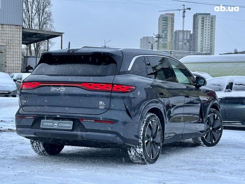 BYD Tang 2025 серый - фото 5