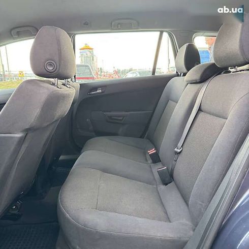 Opel Astra 2009 - фото 8