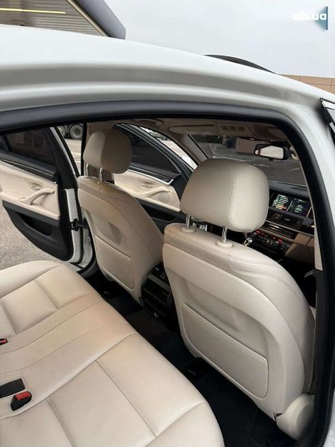BMW 5 серия 2014 - фото 16